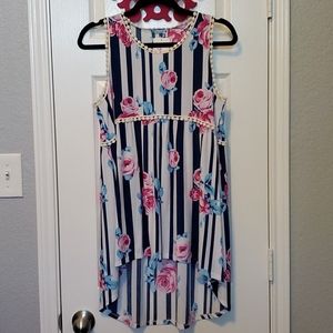 Sleeveless flowered blouse